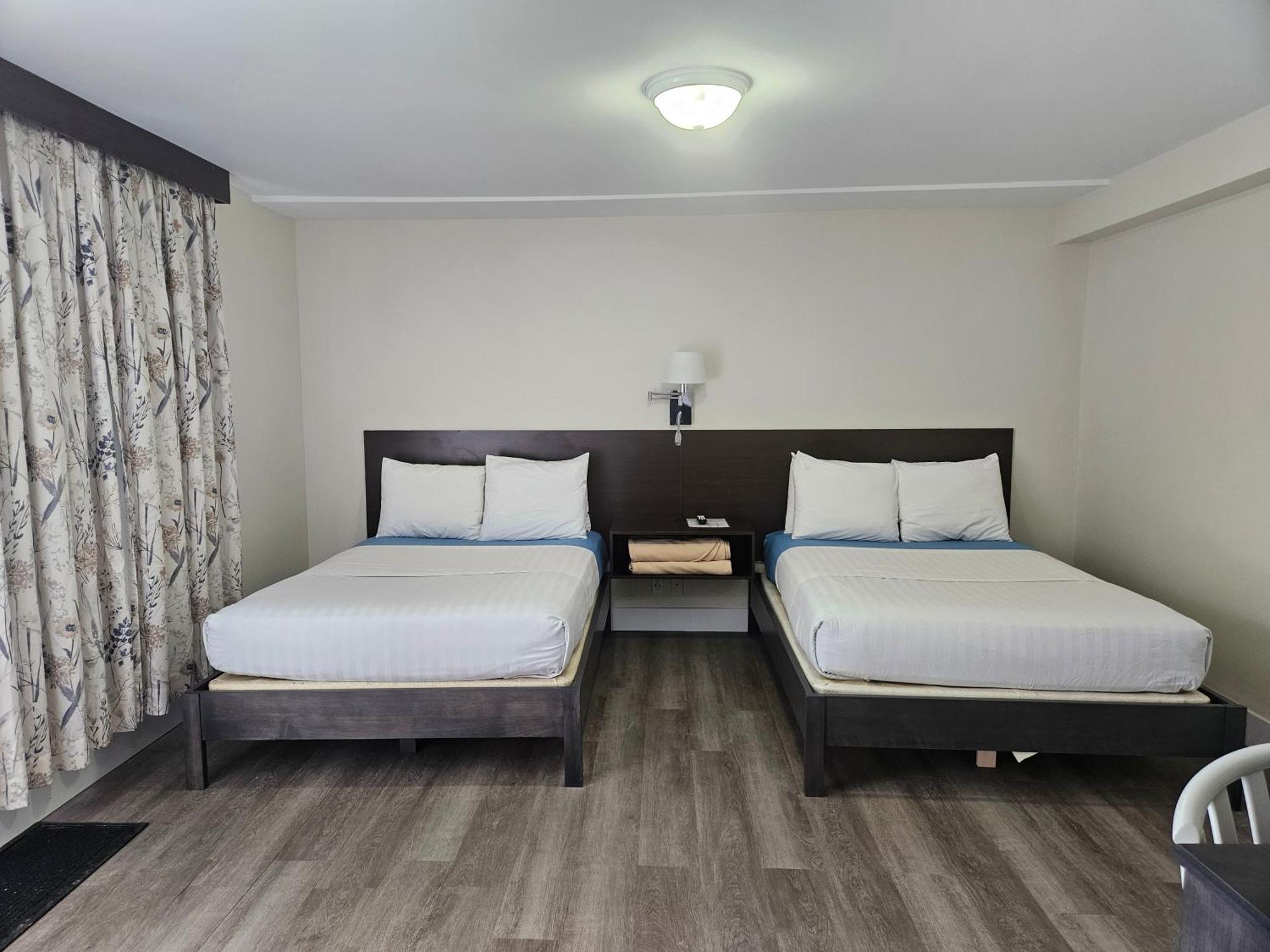 Leelas Motel Flesherton